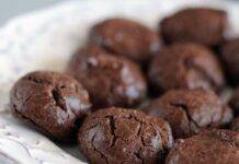 Biscotti morbidi al cioccolato, c’è un ingrediente segreto imbattibile