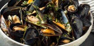 Cozze la ricetta per farle a ferragosto in 10 minuti