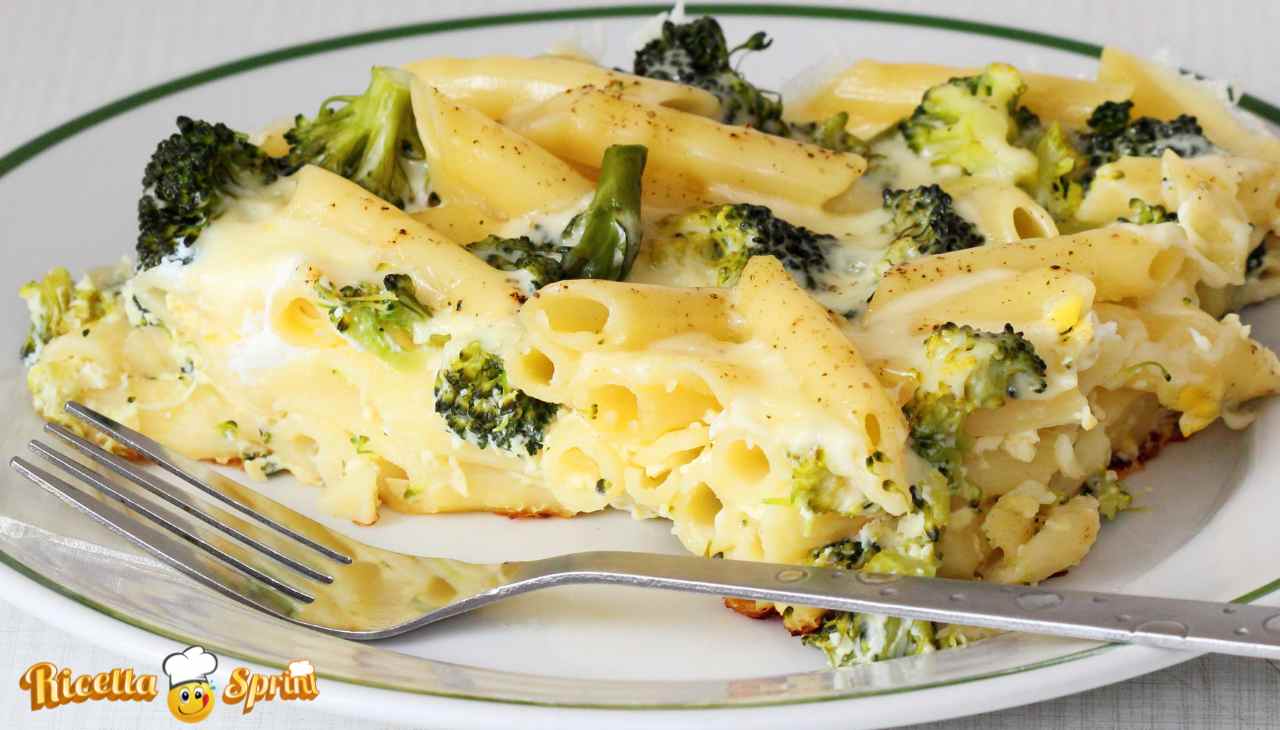 Pasta al pesto di broccoli gratinata, stasera la cena è proprio al top