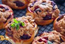 Briochine alle prugne: soffici come una nuvola, delizierà i palati di tutti, già al mattino