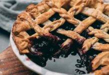 Crostata al mantecato di more, alta e ricca di bontà, così non l’hai mai provata Crostata al mantecato di more