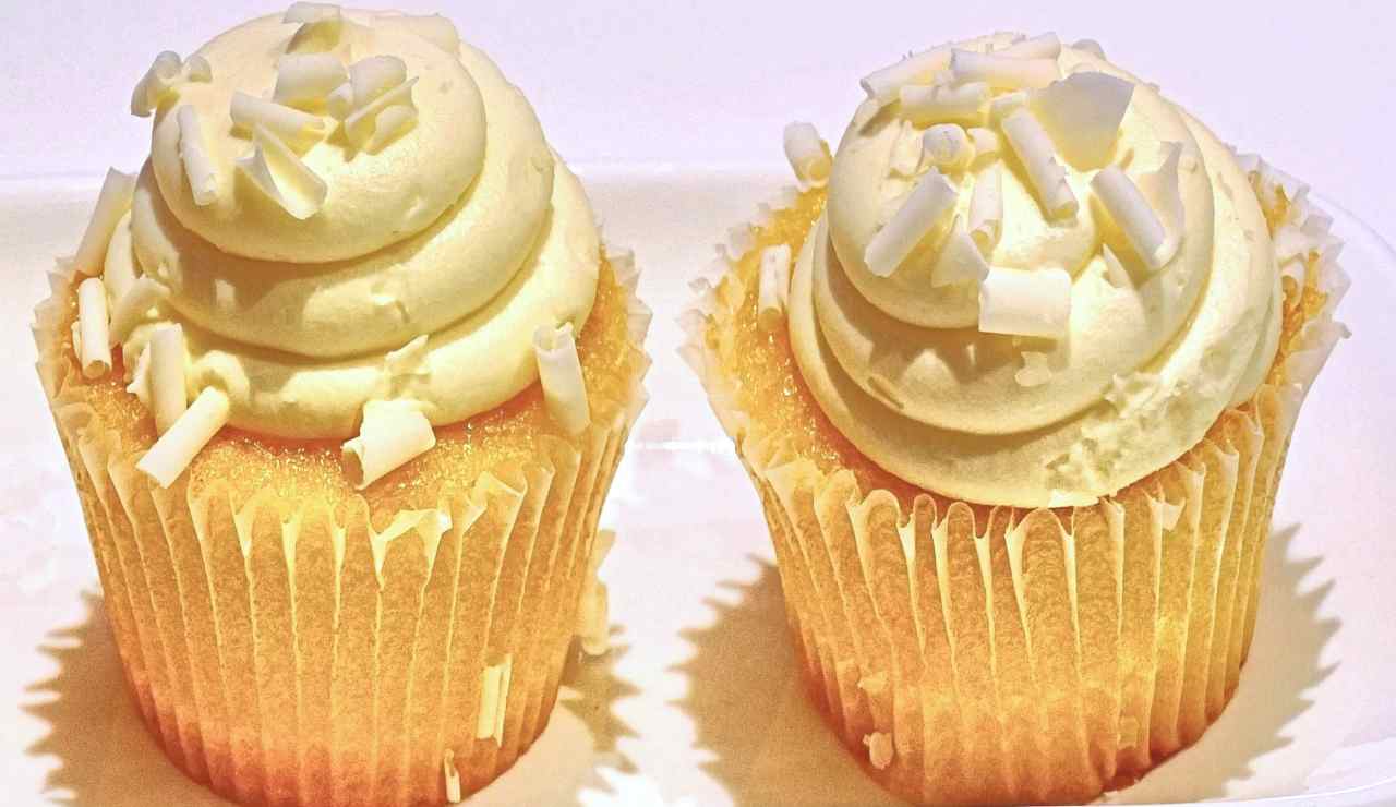 Cupcake bianchi al limone