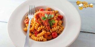 Fusilli ai gamberi e pomodorini semplicemente unici, impossibile resistere a tanta bontà, ti bastano solo 10 minuti