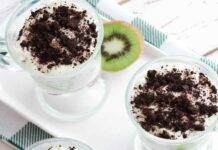 Mousse alla stracciatella con granella oreo