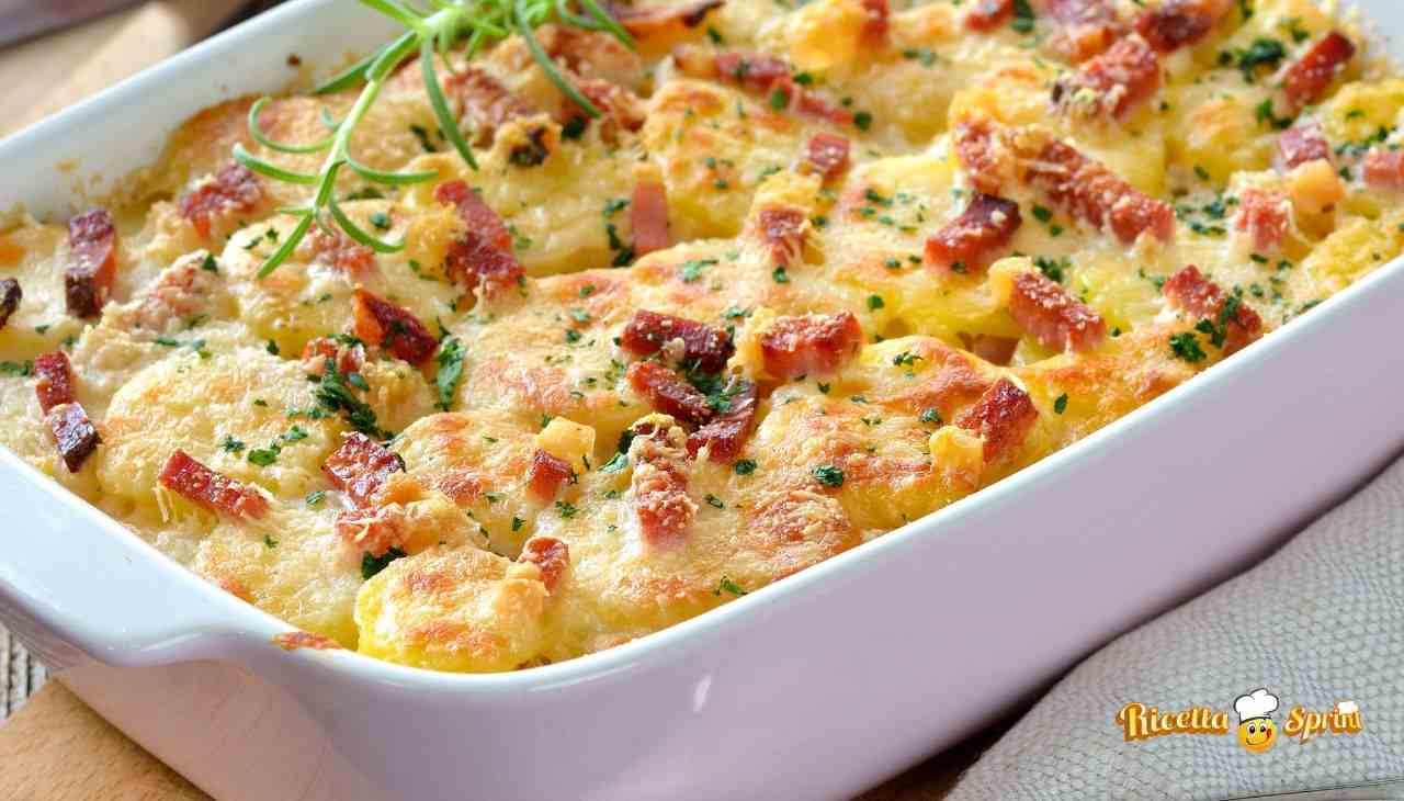 Patate e fagiolini, metti tutto in forno con la mozzarella, aggiungi altri ingredienti e scopri la ricetta