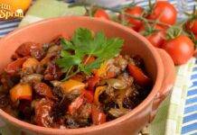 Peperoni e melanzane in padella: come le prepara la nonna, tutti faranno il bis Peperoni e melanzane in padella come le prepara la nonna, tutti faranno il bis