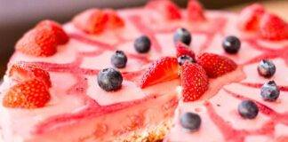 Semifreddo senza uova alle fragole