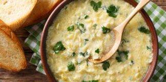 Stracciatella in brodo la minestra delle nonne nutriente e risparmiante