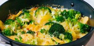 Unisci le patate ai broccoletti e ripassa tutto in padella: aggiungi del peperoncino, e godi!