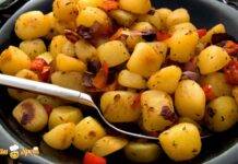 Peperoni e patate al forno non sporchi nulla ed è subito pronto Peperoni e patate al forno non sporchi nulla ed è subito pronto