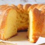 Ciambellone all'acqua al profumo di limone, se sei a dieta conceditelo, contiene pochissime calorie