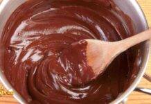Come fare un incredible ganache al cioccolato per dolci e dessert al cucchiaio
