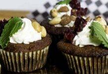 Muffin con uvetta e mandorle