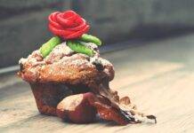 Muffin di marzapane e castagne, golosa ricetta per deliziare tutta la famiglia Muffin di marzapane e castagne