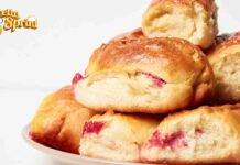 Panini con marmellata super soffici prova ad inzupparli nel latte e la giornata inizierà al meglio