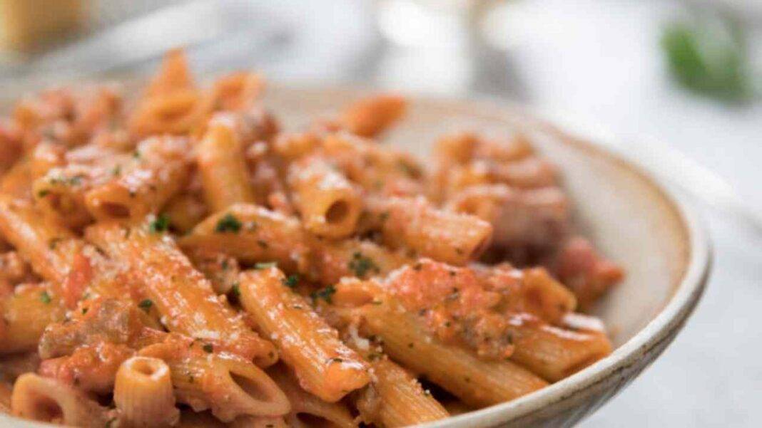 Pasta alla carcerata piccantina, con cinque euro hai preparato una roba