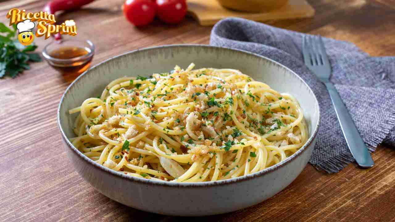 Spaghetti alle briciole piatto povero e veloce da preparare, ti bastano solo 10 minuti!