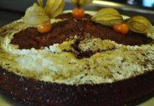 Torta di cachi cacao e frutta secca