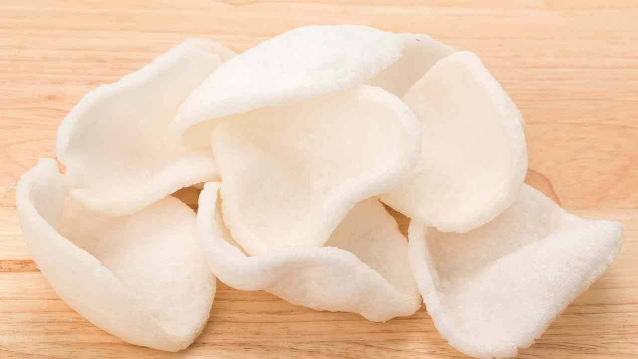 Nuvole di drago, le patatine cinesi con i gamberetti. La ricetta originale  