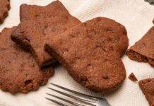 Friabili, leggeri e al cioccolato i miei biscotti light: buonissimi!