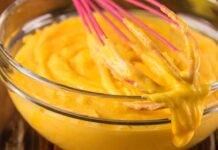 Crema pasticcera alla zucca: stasera, presentala in tavola con qualche biscotto Crema pasticcera alla zucca: stasera, presentala in tavola con qualche biscotto