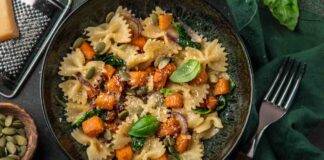 Farfalle con zucca e cipolla di Tropea ecco il pranzo di oggi che sarà un successone