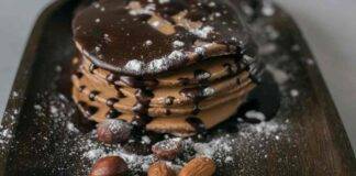 Pancake mandorle nocciole e cioccolato