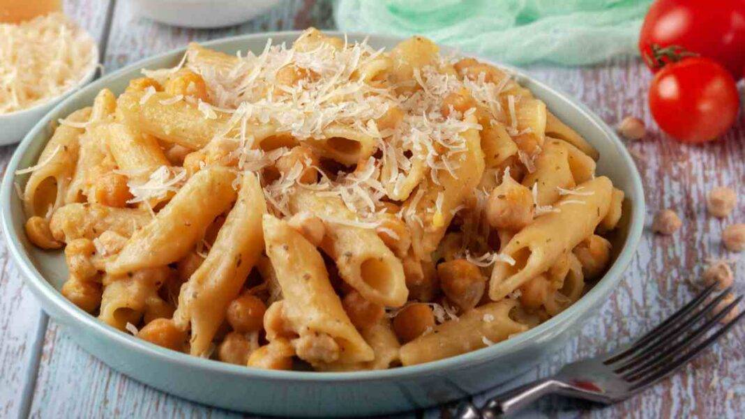 Pasta ceci e pecorino altro che cacio e pepe, questa è di una bontà