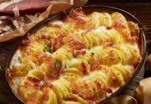 Patate al forno gratin con pepe, speck e fontina: deliziose è dire poco, devi assaggiarle