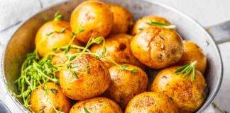 Patate novelle saltate in padella: buone e pronte subito