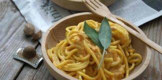 Spaghetti con crema di zucca