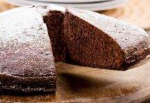 Torta al cioccolato fondente: super golosa, e il bello è che è senza lattosio! Torta al cioccolato fondente: super golosa, e il bello è che è senza lattosio!