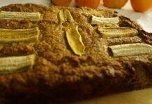 Torta integrale con yogurt e banane