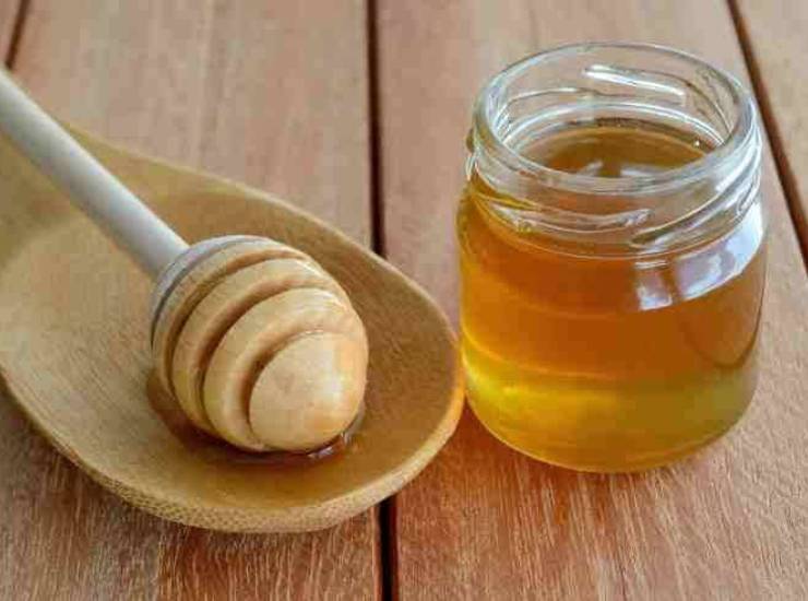 Caramelle al miele fatte in casa: un vero toccasana per la gola. Foto di Ricetta Sprint