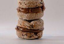 Baci di dama alla nocciola, bocconcini irresistibili preparali per Natale e faranno impazzire tutti Baci di dama alla nocciola