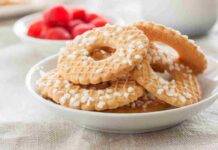 Biscotti della nonna: non possono mancare a colazione, li preparai in 7 minuti! Biscotti della nonna non possono mancare a colazione, li preparai in 7 minuti!