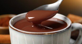 Cioccolata calda al rum solo per un pubblico adulto
