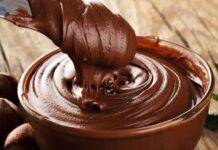 Crema di nocciole fai da te: provala sul pane, favolosa! Crema di nocciole fai da te: provala sul pane, favolosa!