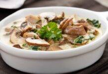 Funghi porcini cremosi allo stracchino, il contorno che sta bene con tutto