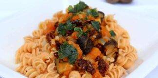 Fusilli alla zucca con pomodori secchi e funghi