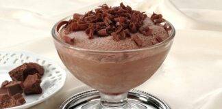 Mousse al cioccolato cremosa: il dessert perfetto per le feste