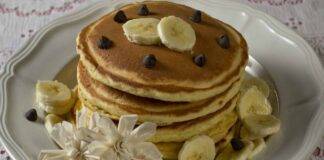 Pancake senza uova di soia e banana