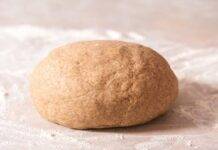 Pasta frolla integrale per biscottini golosi leggerissimi Pasta frolla integrale per biscottini golosi leggerissimi