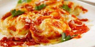 Ravioli di pesce, non il solito ripieno di carne: per tutte le volte che vuoi fare un figurone!