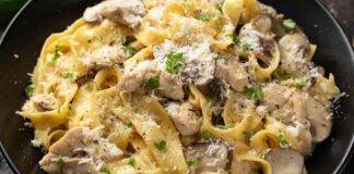 Tagliatelle pollo e funghi la ricetta salva cena pronta in soli 10 minuti!