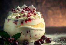 Tiramisù bianco con mirtilli rossi il dessert delle feste, che conquisterà i palati di tutti