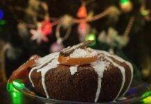 Torta acqua e cioccolato con arancia e cannella