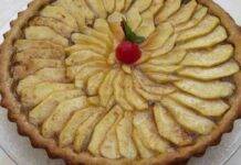 Torta di pere caramellate