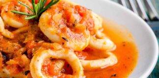 Padellata di calamari al pomodoretto: sarà il successone della tua cena!