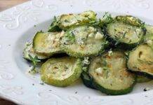 Padellata di zucchine light: pronte in 10 minuti